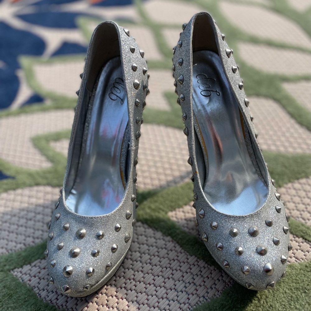 DEB Silver Heels with Spikes (9) GENTLY USED